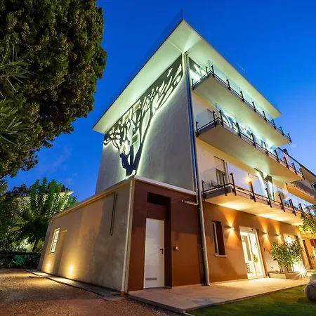 Abc Hotel